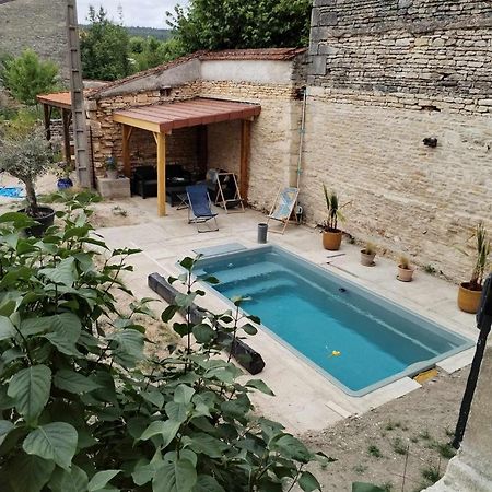 Gite Rue Pasteur อิส-ซัวร์-ทิล ภายนอก รูปภาพ
